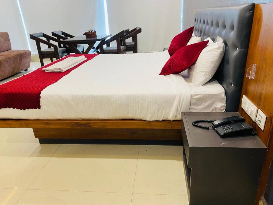 Saaradhi Grand,Chintalmet,3 star