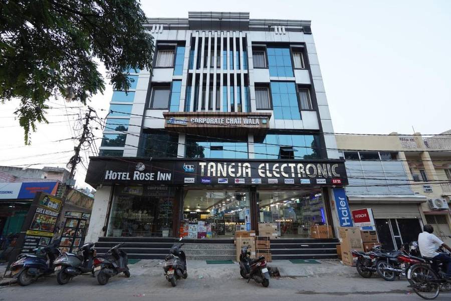 Collection O Jawalapur Near Railway Station,,3 star