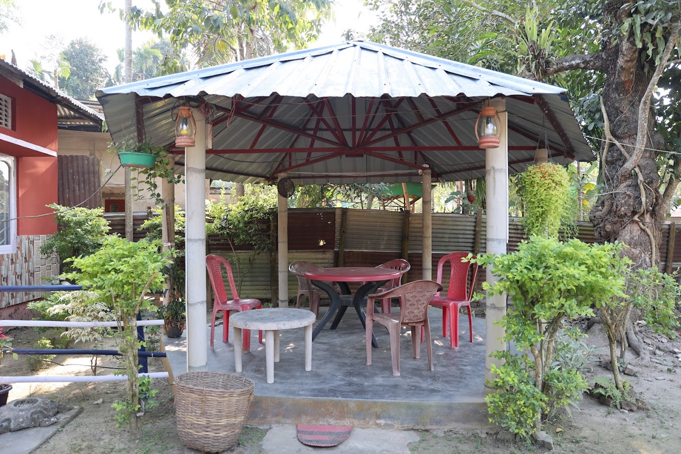 boras home stay kaziranga