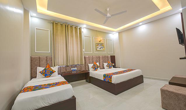 fabhotel relax inn palace