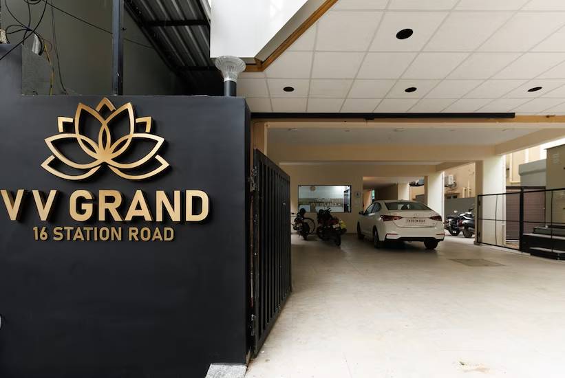 v v grand