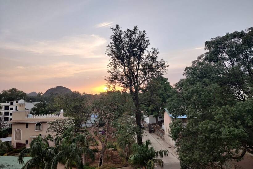 Hotel Utkarsh,Arvind Marg,3 star
