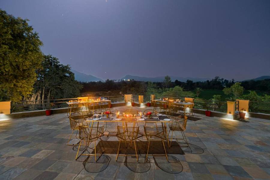 Jhadol Bagh,,4 star