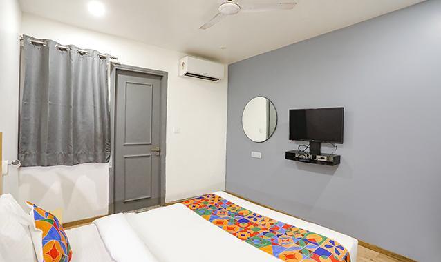 Fabhotel The Vaishali Dakshini Pitampura,,3 star