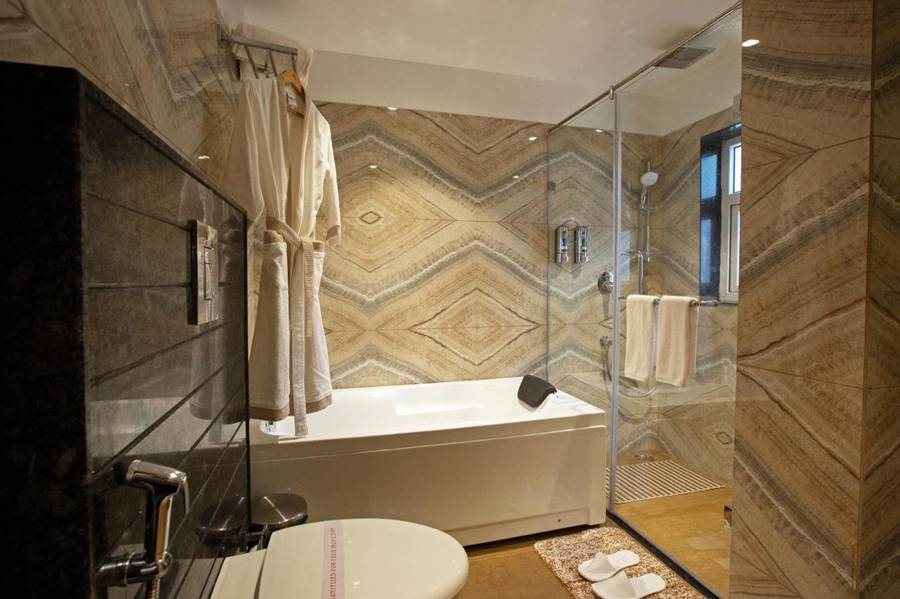 Iris The Boutique Hotel,Zoo Road Tiniali,3 star
