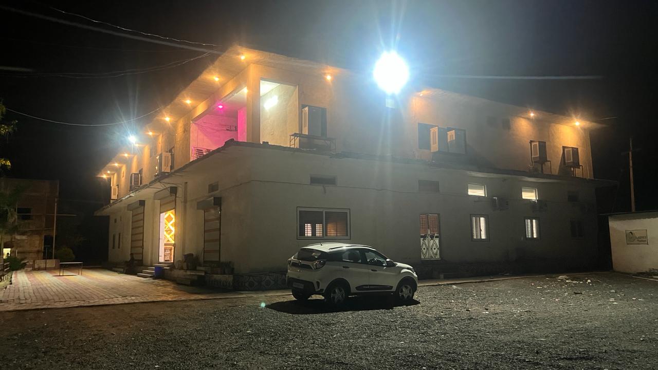 Hotel Prem Shankar,,3 star