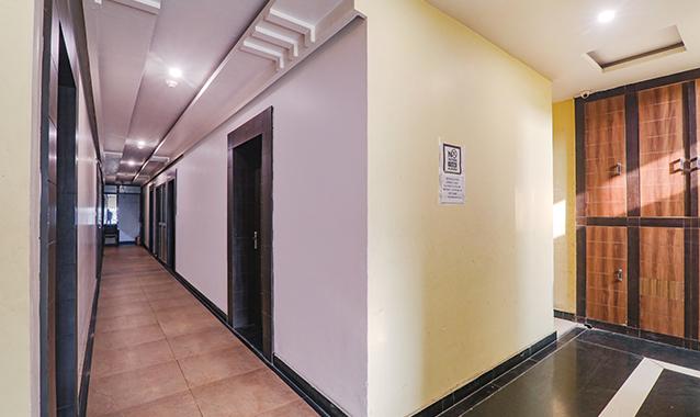 Fabexpress Grand Inn,Indira Nagar,3 star