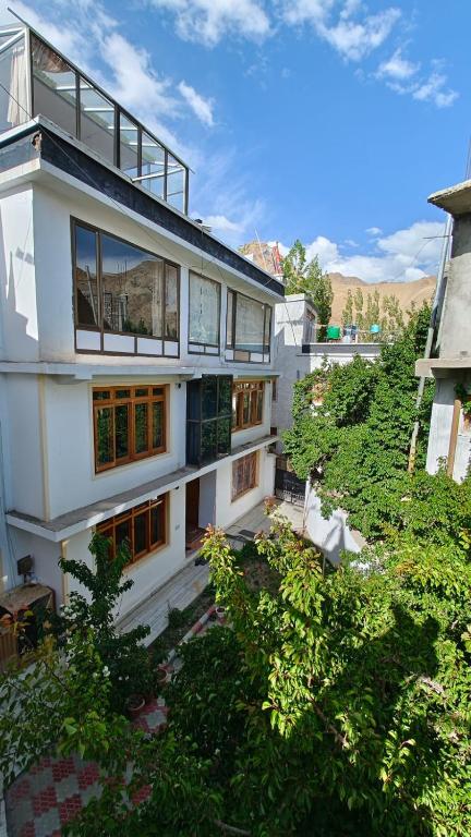 ser dung guest house