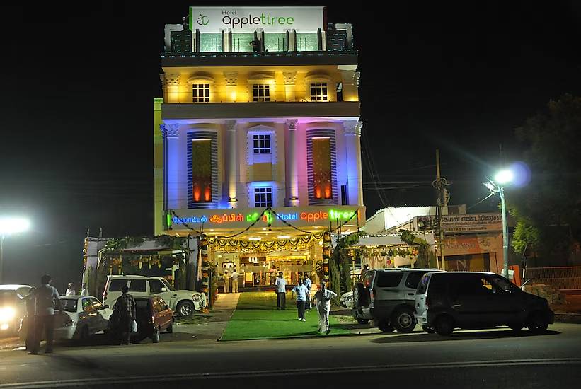 Hotel Apple Ttree,Vannarpettai,3 star