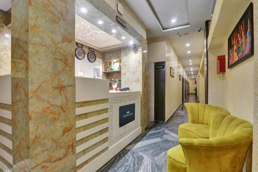 Super Townhouse Kankarbagh Formerly Kunwar Alcajars,KANKARBAGH,3 star