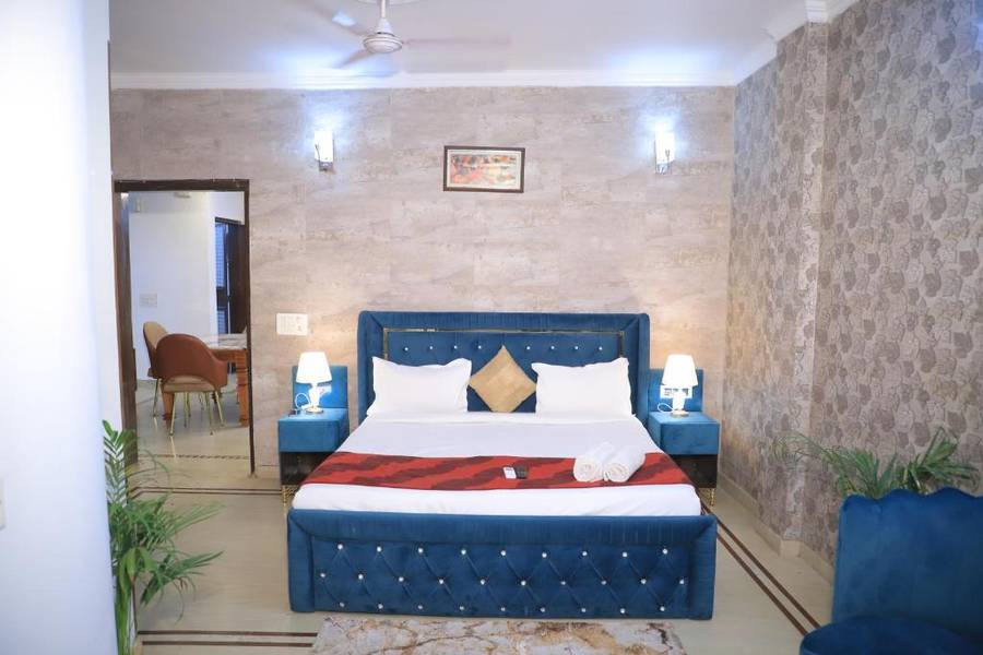 Fortune Home Service Apartment 3Bhk,D-198 Saket,Saket, Delhi,3 star