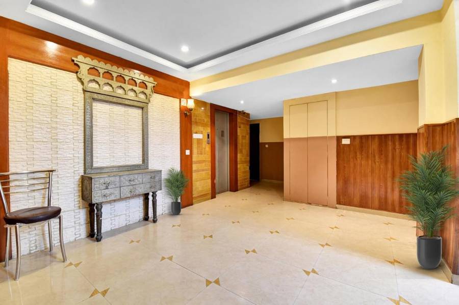 Super Townhouse Fateh Sagar Formerly Vatika Inn,Shashtri Circle,3 star
