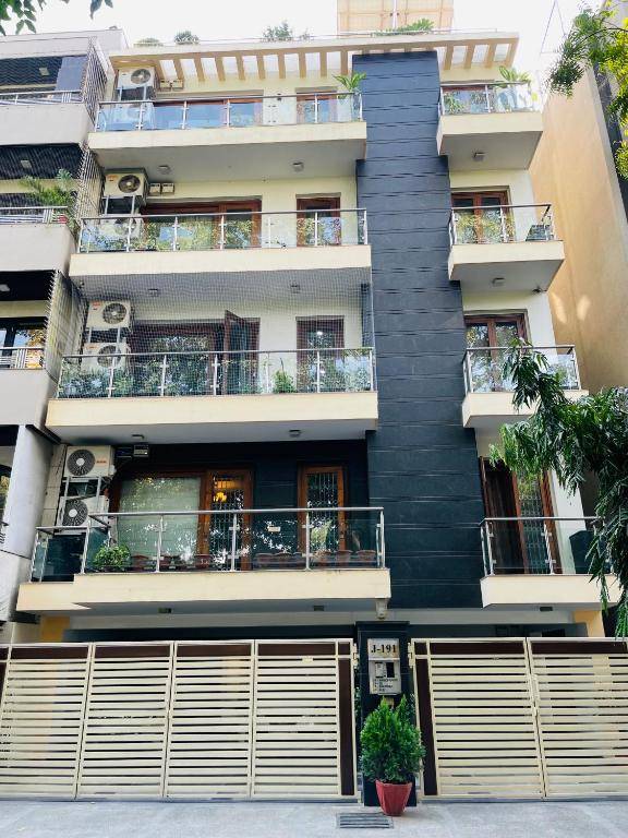 fortune home service apartment 4bhk j 191 saket