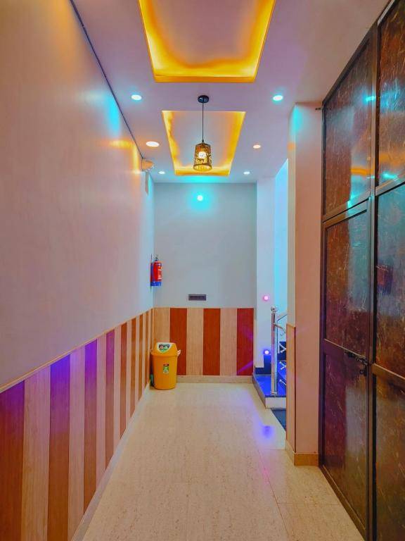 Shri Radhe Radhe Paying Guest House,,2 star