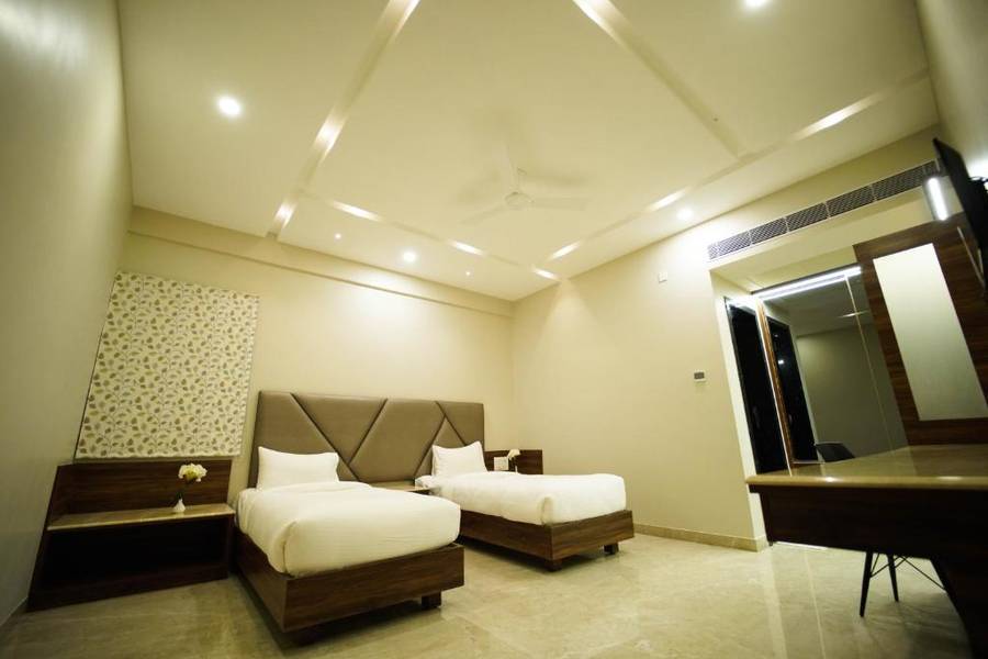 Sun Shine Hotel,Kanakapura - 65Kms From Bangalore,3 star