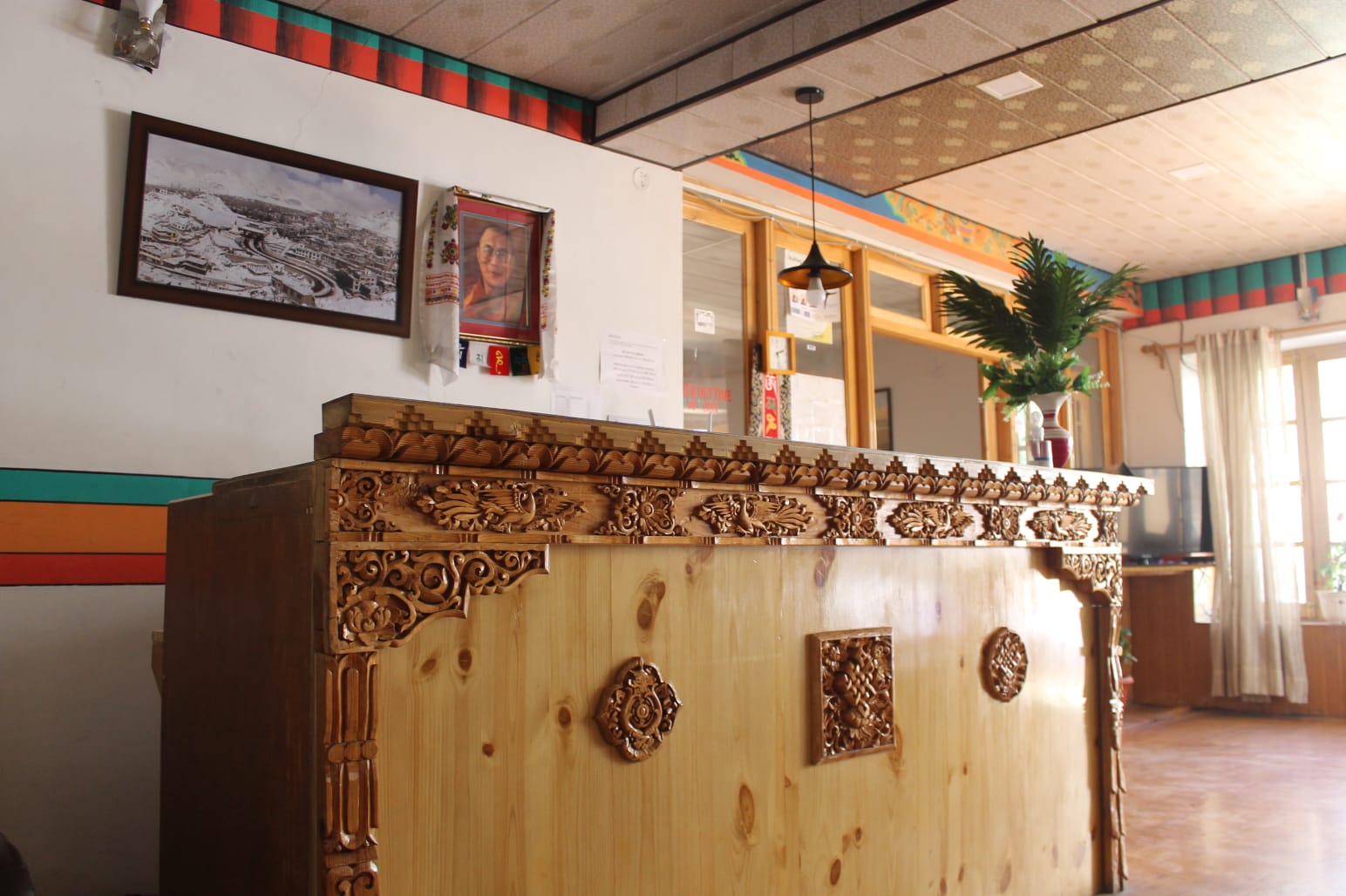 Hotel Royal Plaza,Near Leh Palace,3 star