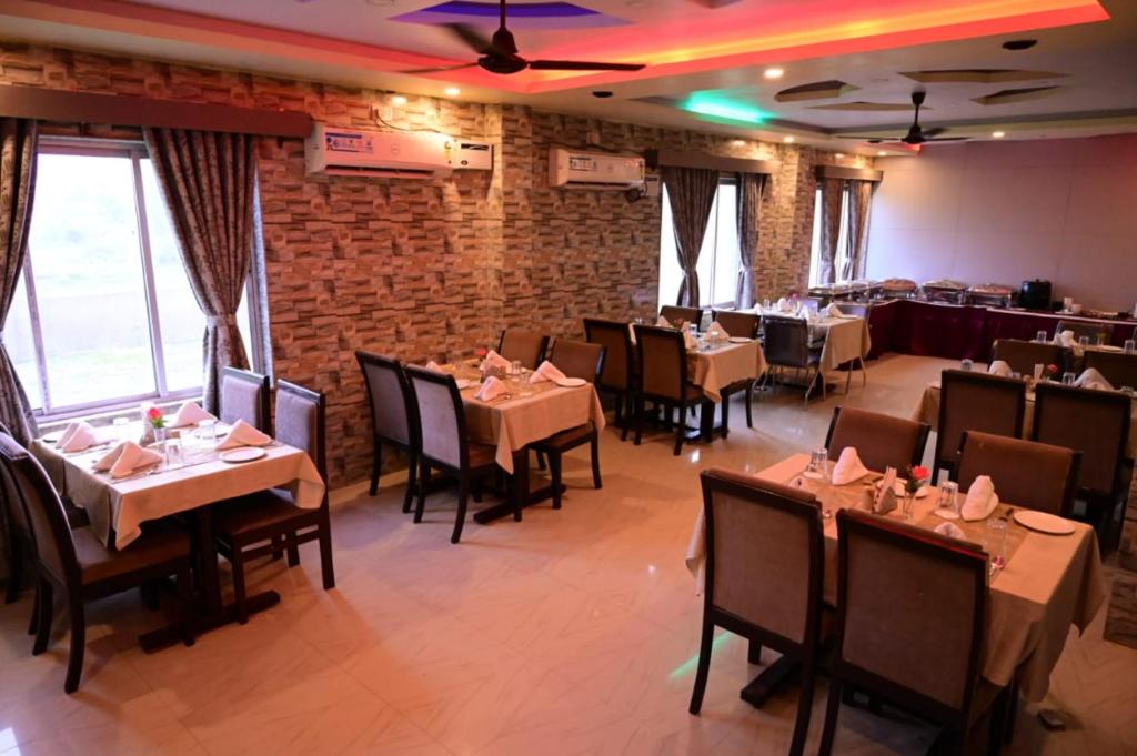 coral suites puri