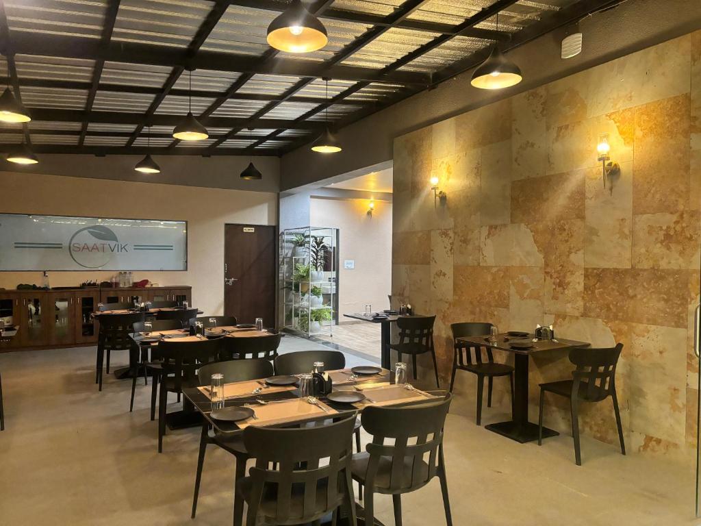 maruti group of hotels the shivam