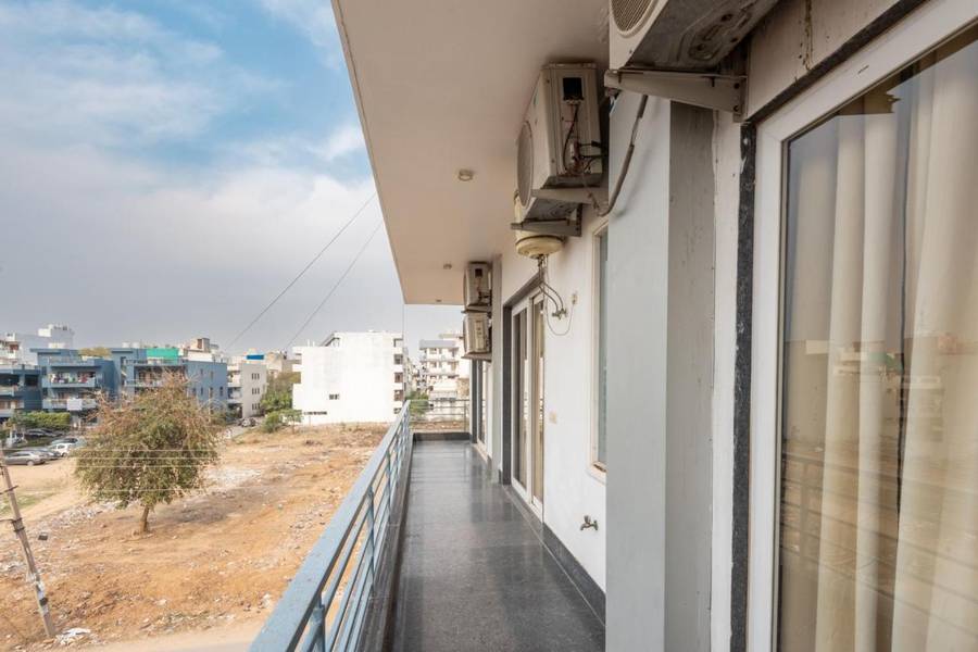 Saavi Hotel Sector 46, Sector 46,3 star