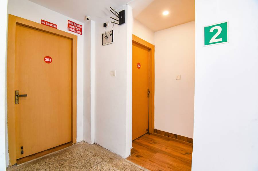 Fabhotel Globe Express,,3 star