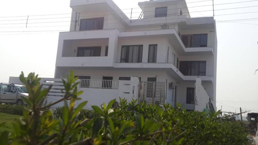 hotel ashiyana elite near by golf course road