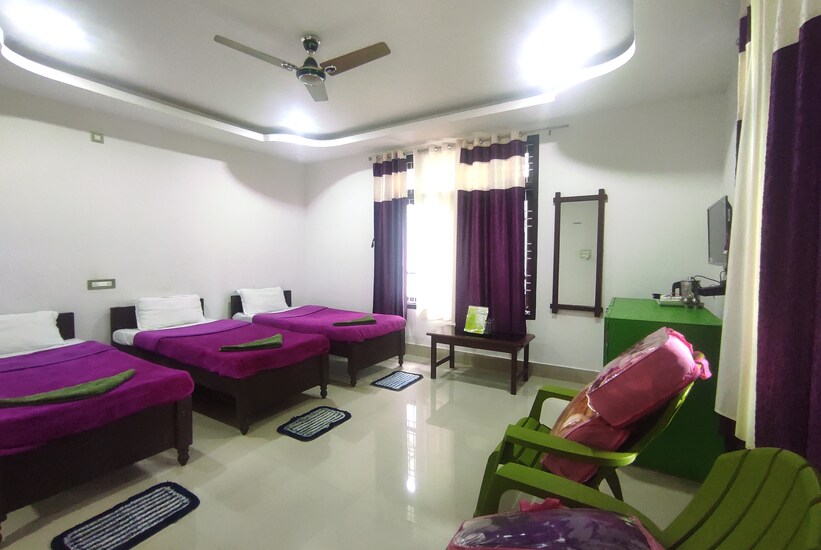Seuj Nivas,Kaziranga,2 star