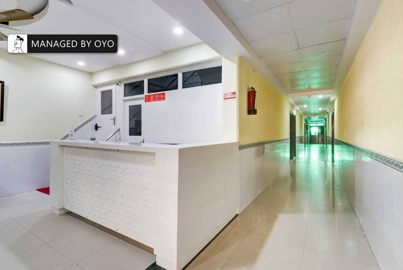 Super Oyo Natraj Inn Near Sgpgi,Rae Bareli Road,3 star