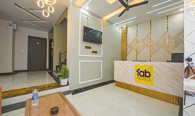 fabhotel relax inn palace