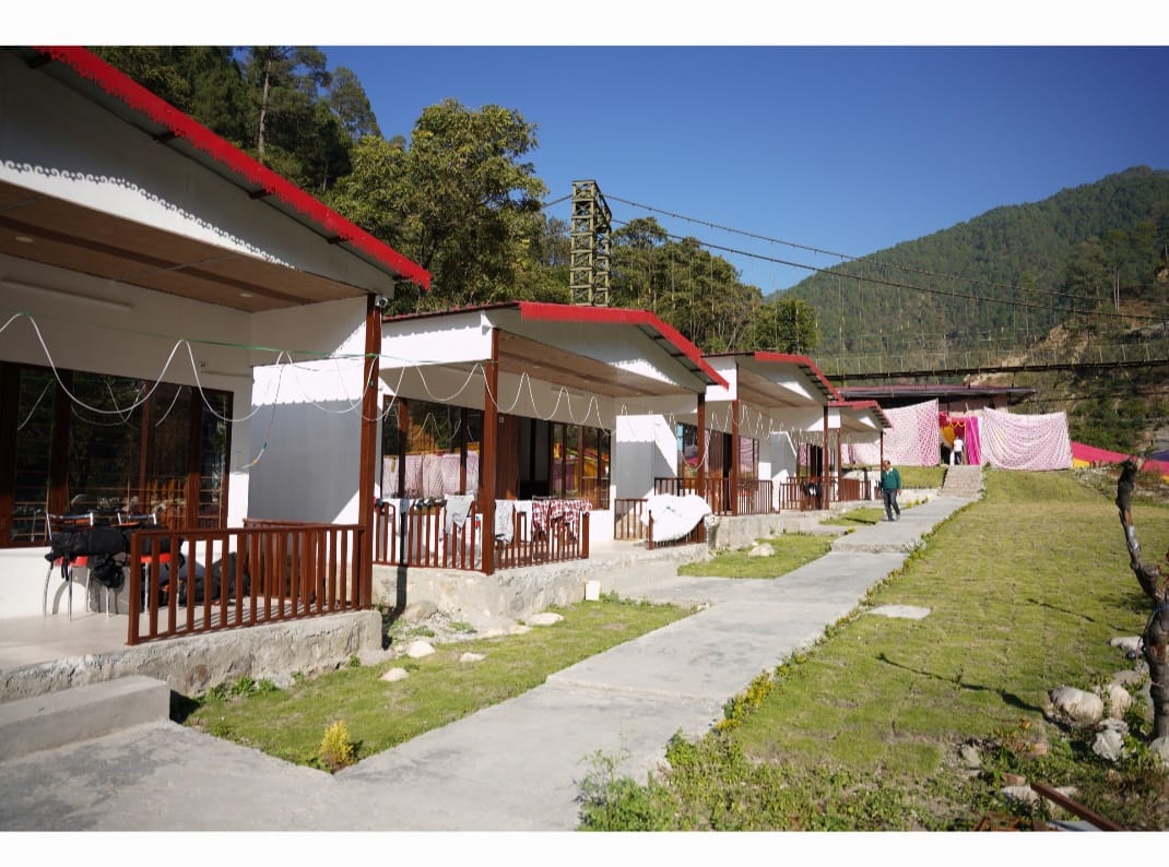 Rishi Dhara Resort And Cottages