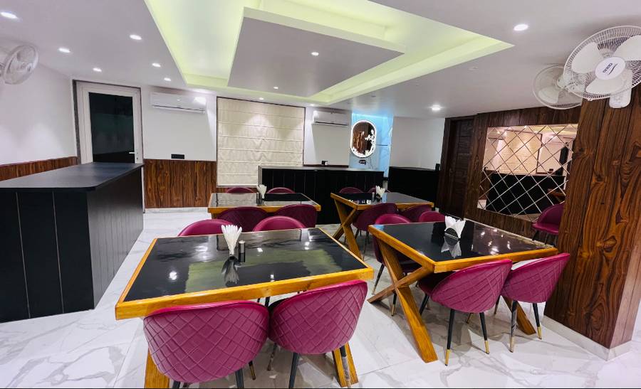 hotel vs residency medanta sec 46