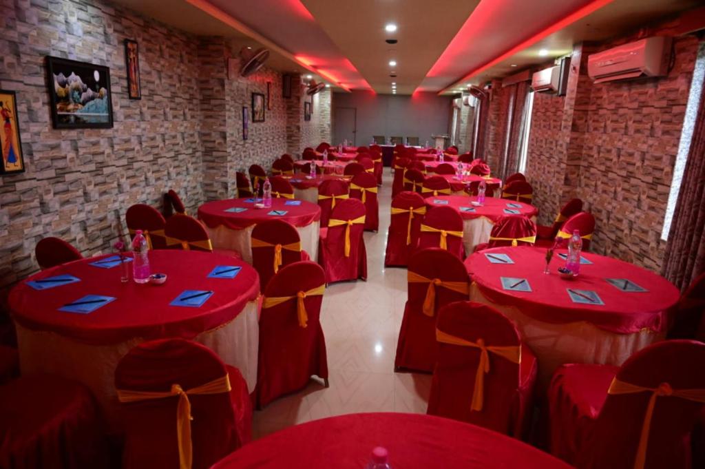 coral suites puri