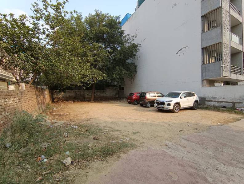 hotel vs residency medanta sec 46