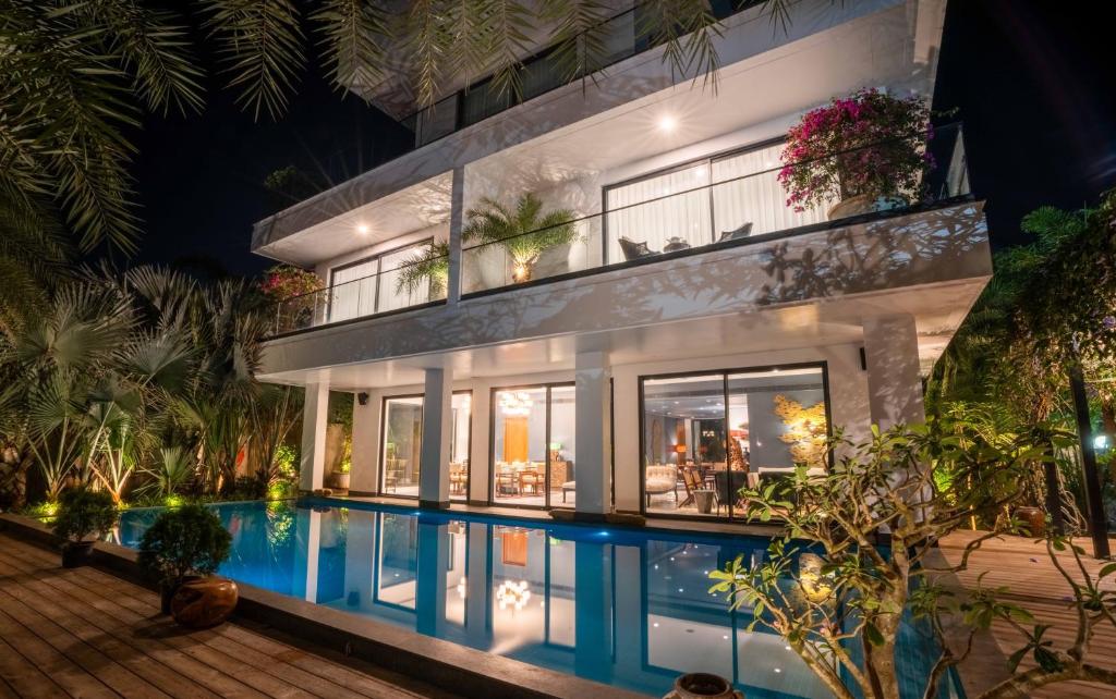 Amorzito By Solitaire Stays,Betalbatim Beach,4 star