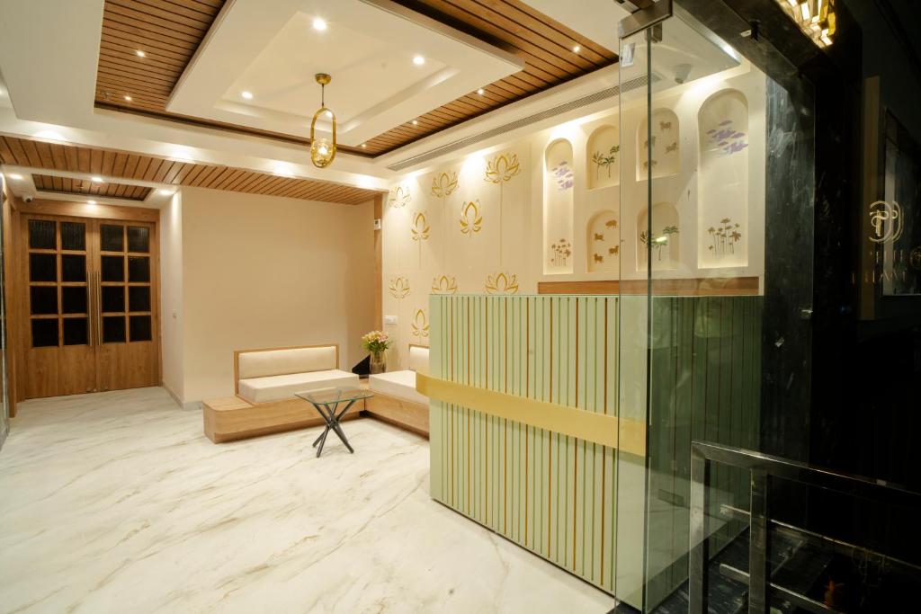 The Triana,Dandupur,3 star