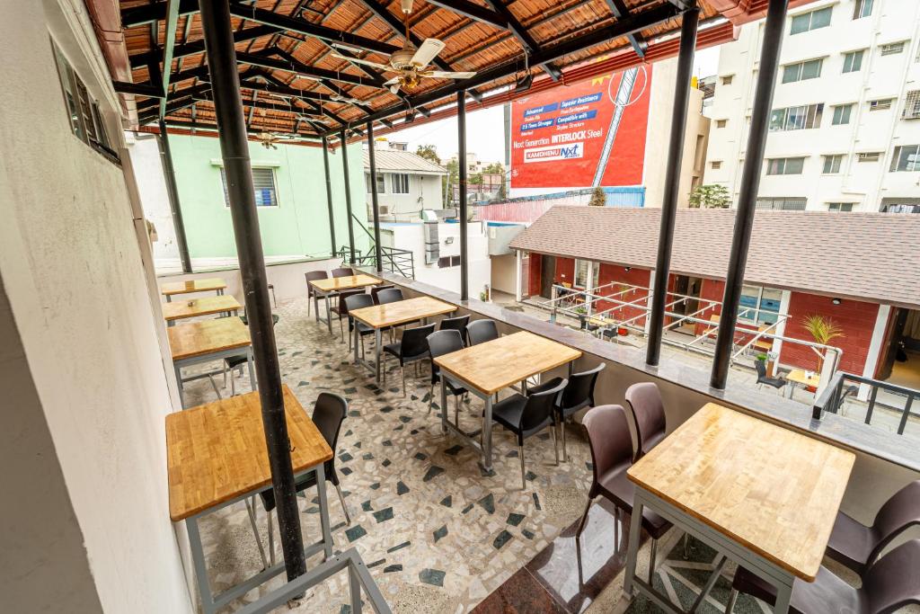 seasons suites hbr