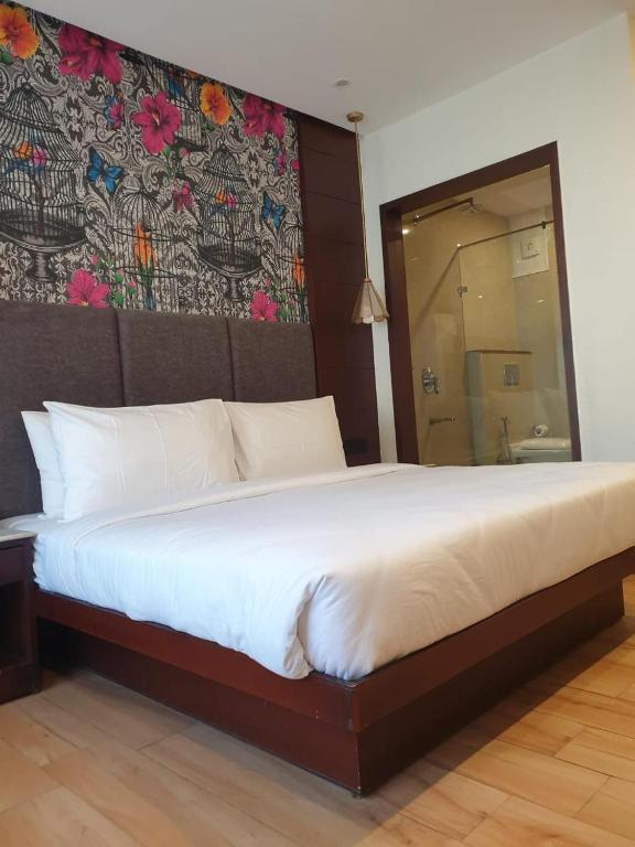 Romeo Lane The Courtyard House,Kulri Chowk,4 star