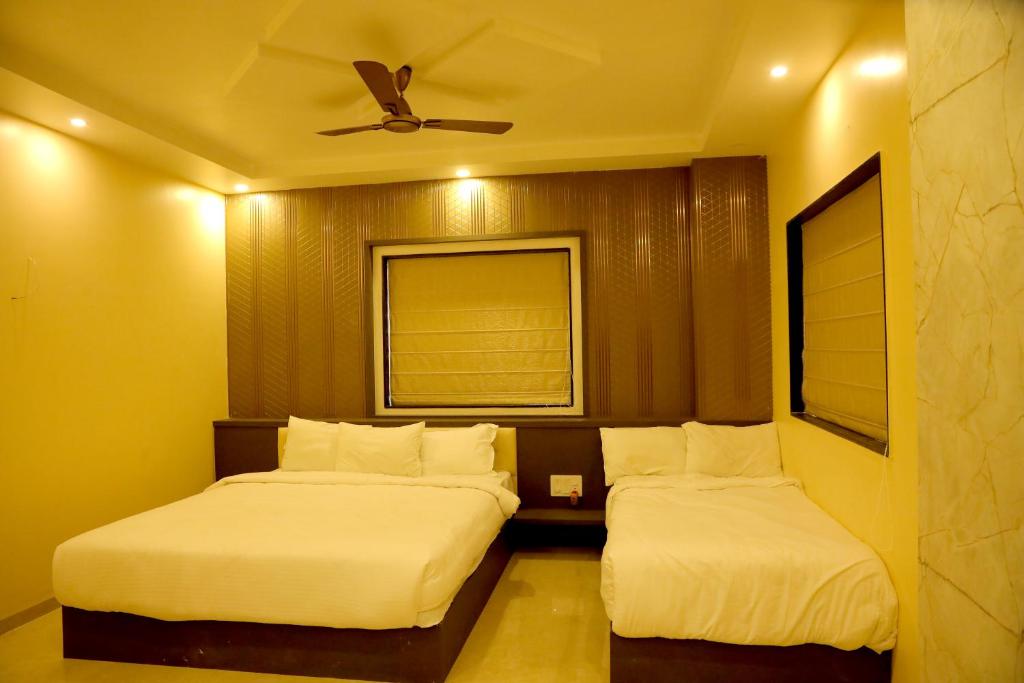 Hotel Veeratn,,3 star