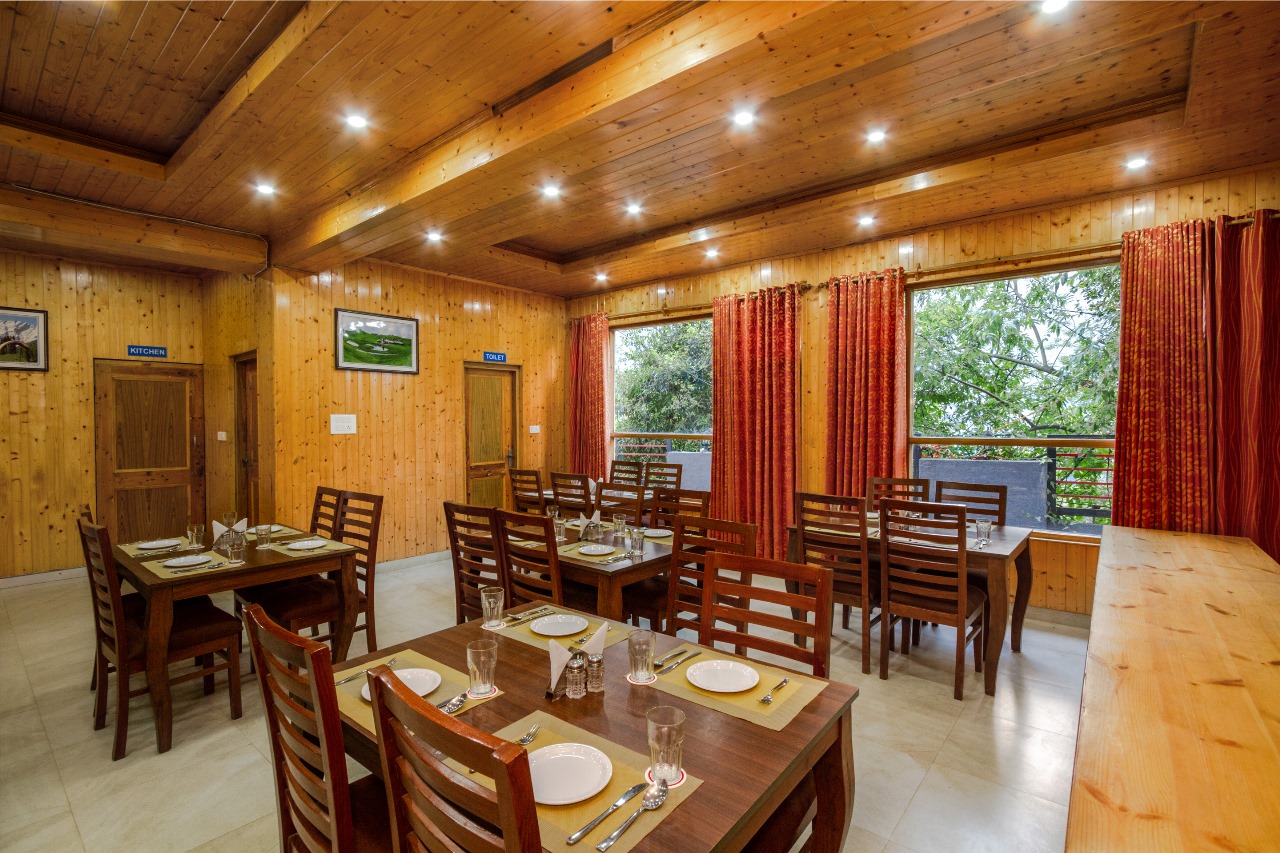 Foxoso Cherry Hotel Manali,Near Hadimba Temple,3 star