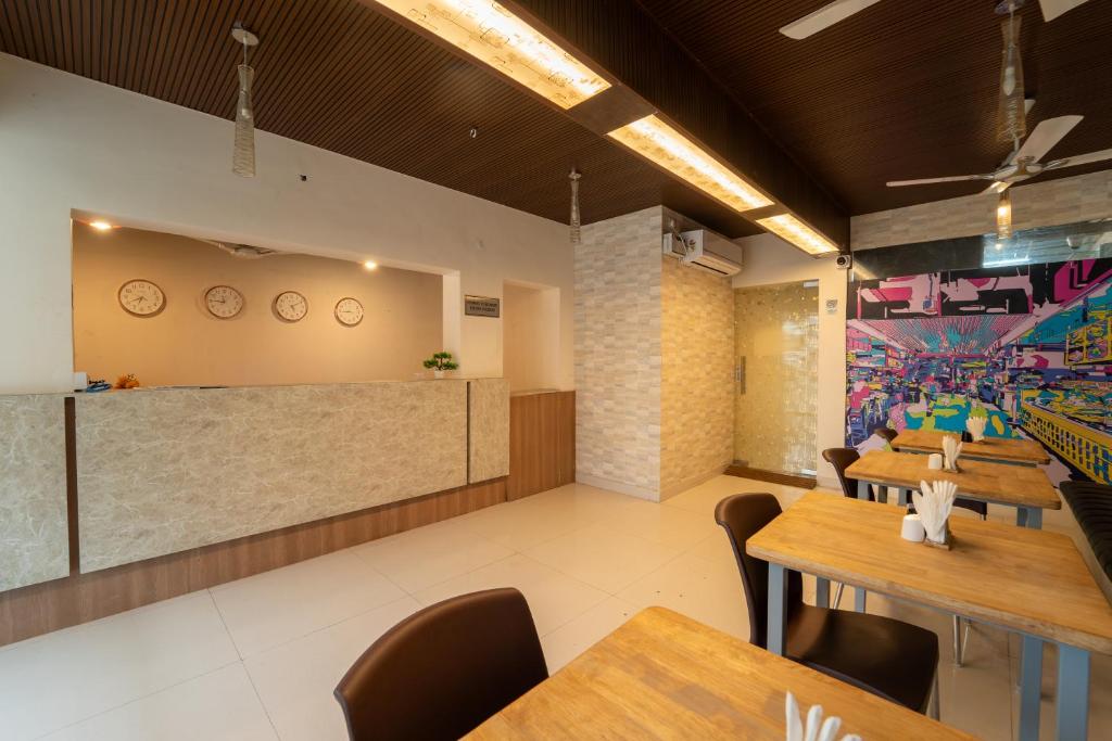 seasons suites hbr