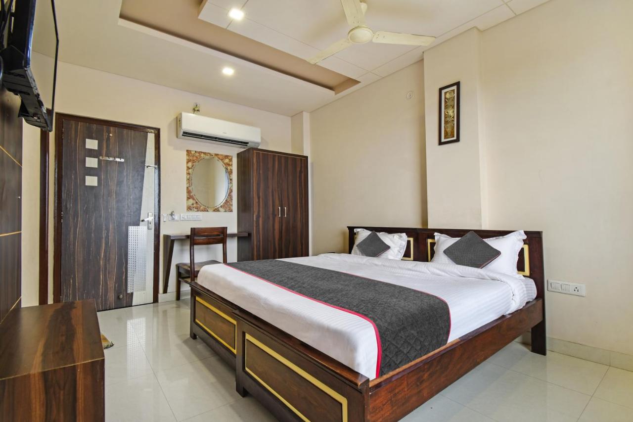 Super Townhouse Mansarovar Sumer Nagar,Sanganer,4 star