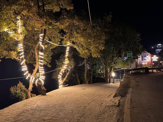 The Grand View Resorts, 66.1 Km From City Centre>>Burans Khanda, Dhanaulti ,3 star