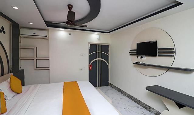 Fabexpress Trivedi International,,3 star