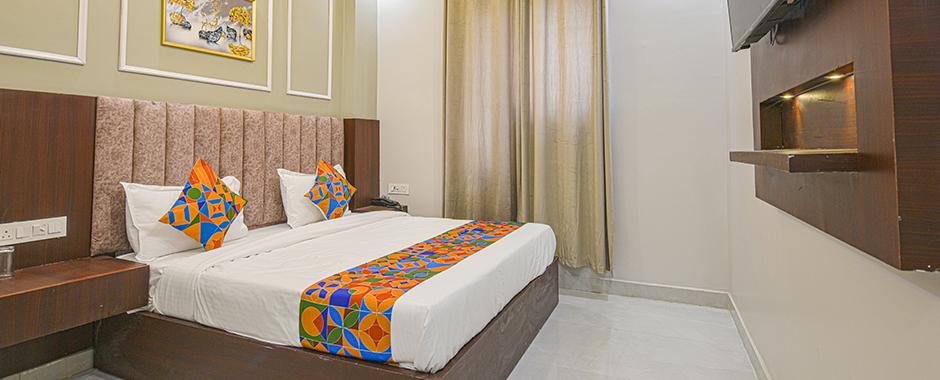 fabhotel relax inn palace