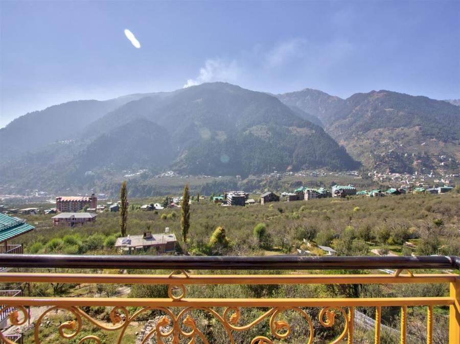 golden peak manali