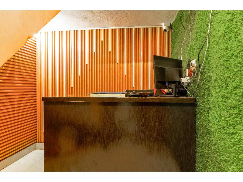 Hotel Kashi Grand Inn,,2 star