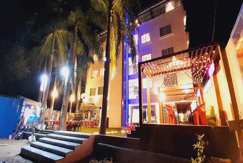Hotel Vatika Palace,,3 star