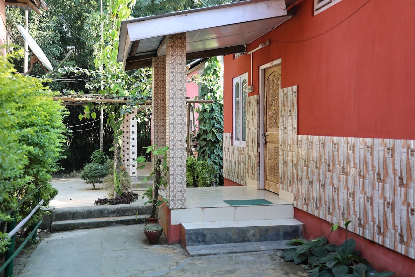 boras home stay kaziranga