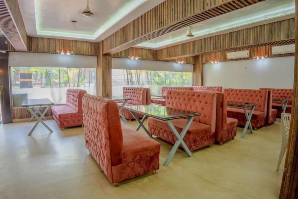 Hotel Grand Seasons,Nerul,2 star