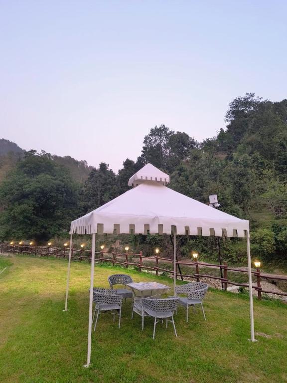 Mukshwaa By Riverside,,2 star