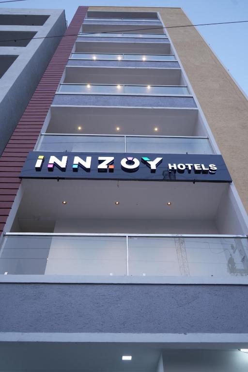 Innzoy Hotels,,2 star
